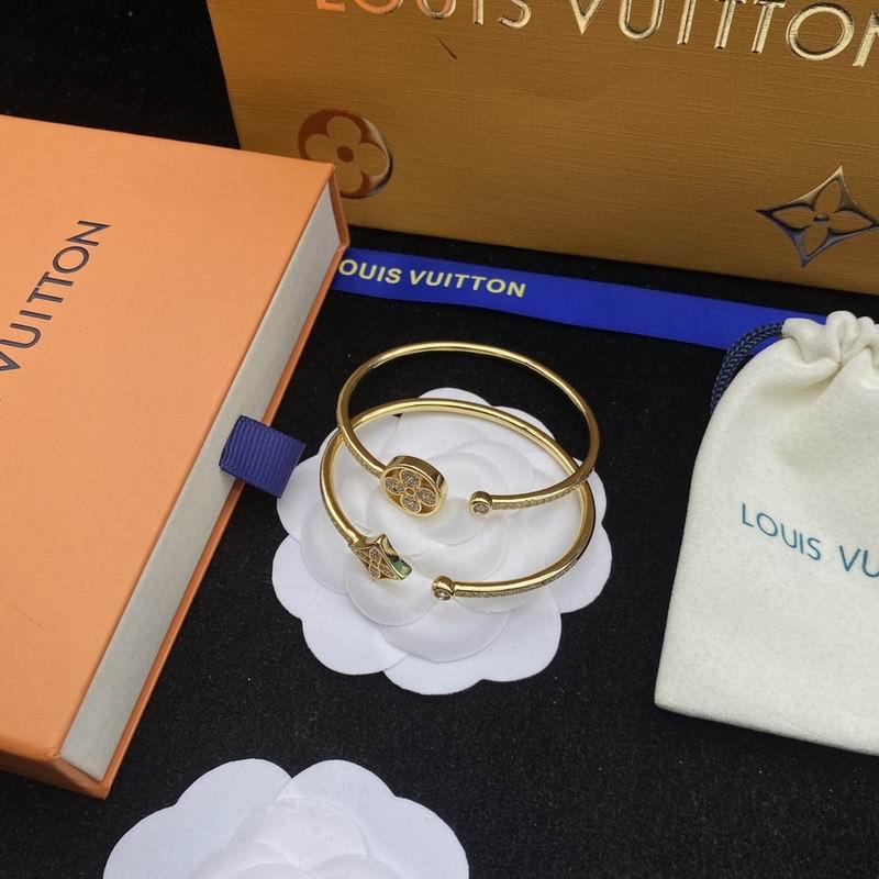 LV Bracelets 6